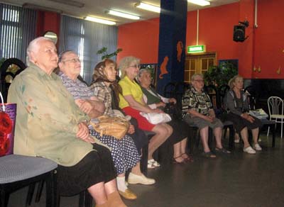 В театрах Хакасии проходят льготные спектакли для пенсионеров