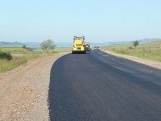 В Хакасии начался ремонт сельских автодорог