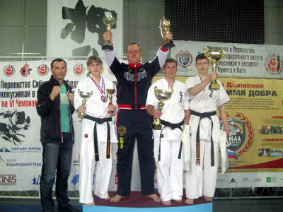 Шесть призовых мест заняли каратисты из Хакасии на первенстве и чемпионате СФО