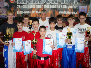 Хакасские кикбоксеры завоевали "золото" и "серебро" на всероссийском турнире