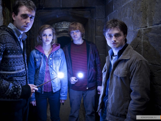 Финал "Гарри Поттера" стал третьим по прибыли фильмом за всю историю