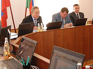 Президиум Верховного Совета Хакасии одобрил программу соцэкономразвития до 2017 года