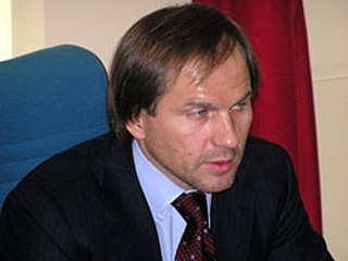 Лев Кузнецов обещал помочь семьям погибших при падении Ан-24
