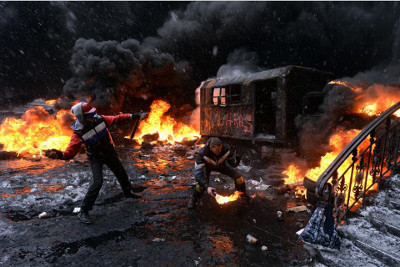 В Киеве продолжаются жестокие столкновения, несмотря на объявленное перемирие