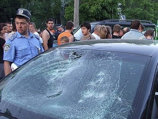 В Красноярске водитель "Жигулей" сбил инспектора ГИБДД
