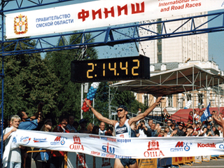 Хакасские бегуны достойно выступили в Сибирском международном марафоне