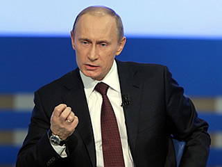 Владимиру Путину задали два вопроса из машинного зала СШГЭС