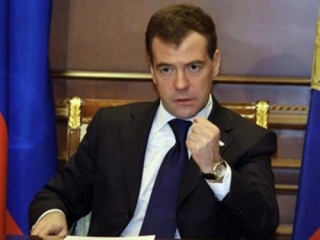 Медведев начинает операцию "кандидат" 