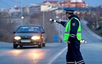 Госдума РФ: водителей без прав будут штрафовать без эвакуации авто