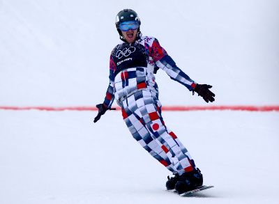 Россиянин Николай Олюнин выиграл серебро Олимпиады в соревнованиях по сноуборд-кроссу