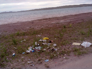 Дикие пляжи Хакасии погрязли в свалках