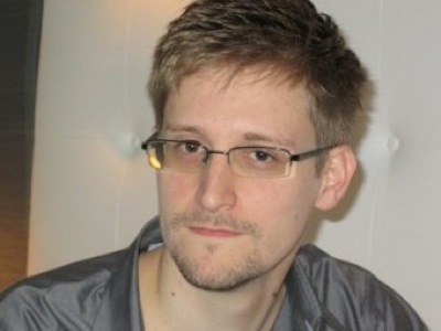 Охота на Сноудена: журналисты ищут экс-ЦРУшника в посольстве
