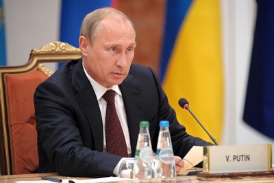 В Минске Путин два часа общался с Порошенко "тет-а-тет"