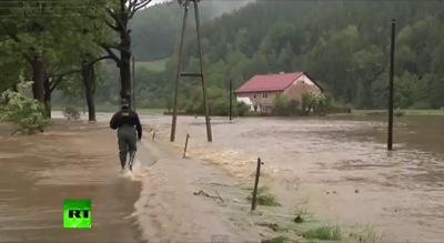 Настоящий потоп в Европе: подтоплены сотни городов (ВИДЕО)