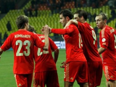 Футбол: Россия остаётся лидером группы после победы над Азербайджаном 1:0 (ВИДЕО)