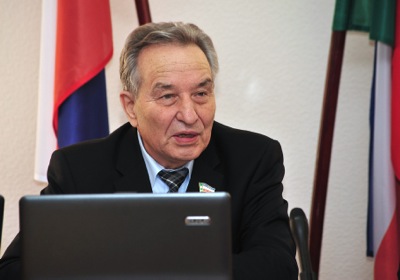 Парламентарии Хакасии отчитаются о своей работе в 2012 году