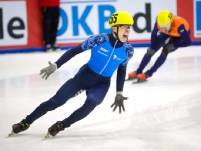 Российские конькобежцы заняли первое место на Чемпионате Европы, а голландца лишили всех медалей