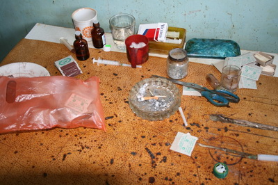 В праздничные дни в Хакасии ликвидированы два наркопритона