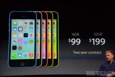 Apple представила публике два новых Iphone