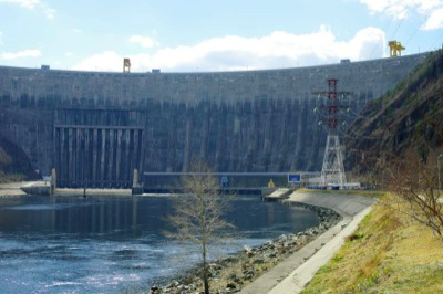 Вода в водохранилище СШГЭС спущена до минимальной годовой отметки