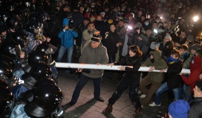 Оппозиция тянет Украину в Евросоюз: к акциям протеста в Киеве подключились студенты украинских ВУЗов
