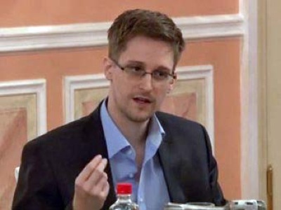 Разоблачитель ЦРУ Эдвард Сноуден вышел из тени (ВИДЕО)