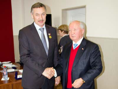 Директор Красноярского филиала «Ростелеком» награжден медалью профсоюза 