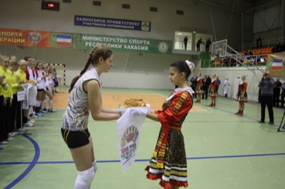 В Хакасии проходят Всероссийские соревнования по волейболу 
