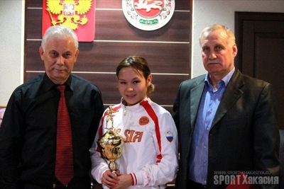 Валерий Денщиков поздравил со спортивными успехами Саяну Сагатаеву