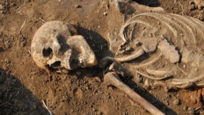 В Хакасии местный житель выкопал человеческие останки у себя в огороде