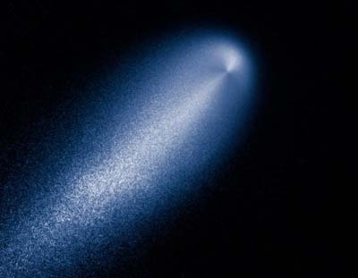 Хаббл сфотографировал самую яркую комету, приближающуюся к Земле