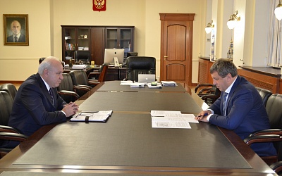 Глава Хакасии встретился с Министром регионального развития России 