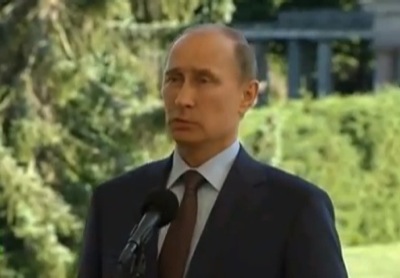 Владимир Путин: Россия не выдаст Сноудена США, давление бесполезно 