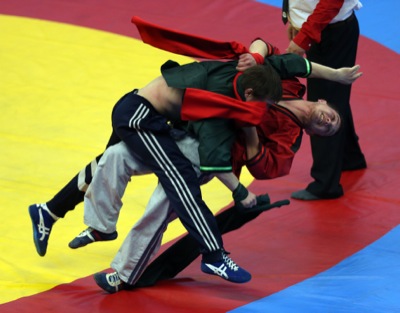 Спортсмены из Хакасии принимают участие в Чемпионате России по борьбе «Корэш» в Казани