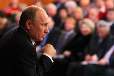Владимир Путин: "Подавляющая часть граждан не хочет революции. Хочет перемен..."