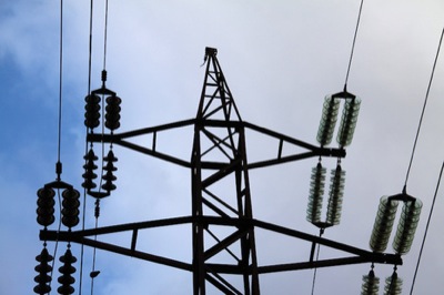 Глава Хакасии поднял проблему электрификации земельных участков для льготников
