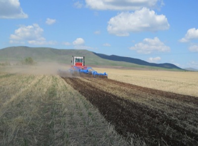 Урожай Хакасии 2013: в Минсельхозпроде обсудили вопросы весенне-полевых работ 