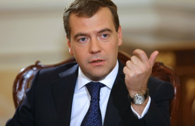 Дмитрий Медведев распределил между регионами 4,7 млрд рублей на строительство спортобъектов