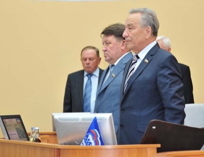 На руководящих постах в парламенте Хакасии остаются "единороссы"