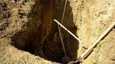 В Хакасии местный житель откопал в огороде останки человека
