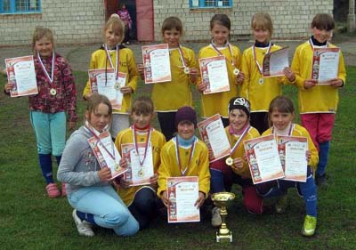 Юные футболистки из Абазы претендуют на победу во всероссийских соревнованиях «Кожаный мяч»