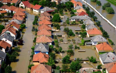 Европа уходит под воду: наводнение стало самым крупным за 100 лет