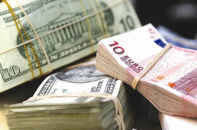 Глава Хакасии потребовал защитить вкладчиков «Банка «Народный кредит»