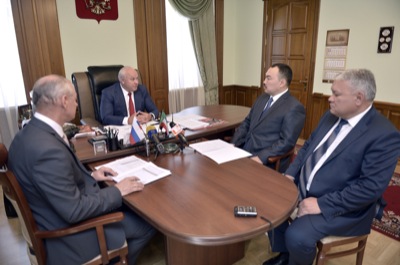 Руководитель Хакасии встретился с полномочным послом Кыргызстана в России