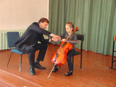 Юные музыканты Творческой школы для одаренных детей «Осень в Саянах» дают отчетный концерт