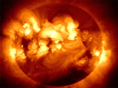 На Солнце произошла мощнейшая вспышка - Землю ждут магнитные бури