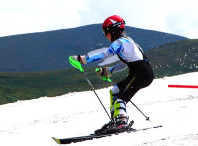 В Хакасию прибыли первые участники летнего горнолыжного турнира