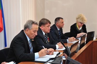 Президиум Верховного совета Хакасии обсудил вопросы повестки сессии