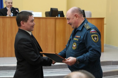 В Хакасии глава сельсовета награждён медалью "За отвагу на пожаре"