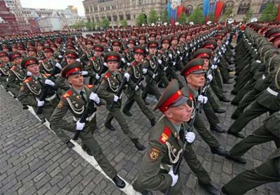 Параде Победы на Красной площади участвовали 14 тысяч солдат